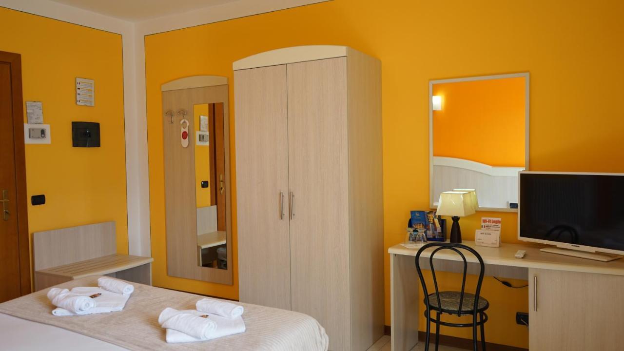 Albergo Bel Soggiorno Oggebio Esterno foto